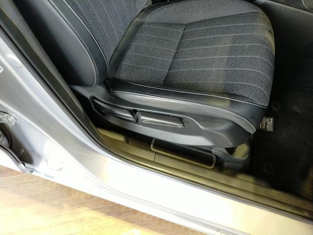 フィット ｅ：ＨＥＶホーム　Ｂｌｕｅｔｏｏｔｈ対応ワンセグナビ／３モードバックカメラ／ＥＴＣ／ホンダセンシング／ＬＥＤヘッドライト／ステアリングリモコン／フロントドライブレコーダー／リモコンエンジンスターター／夏冬タイヤセット（56枚目）