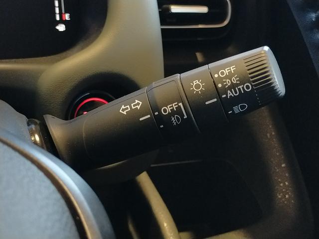 フリード ｅ：ＨＥＶクロスター　Ｂｌｕｅｔｏｏｔｈ対応ホンダコネクトフルセグナビ／マルチビューカメラ／ＥＴＣ２．０／ホンダセンシング／ＬＥＤヘッドライト／ステアリングリモコン／前後ドライブレコーダー／夏冬タイヤ付（39枚目）