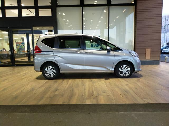 フリード+ G Bluetooth-DVD対応フルセグナビ/3モードバックカメラ/ETC/助手席側電動スライドドア/ステアリングリモコン/リモコンエンジンスターター(22枚目)