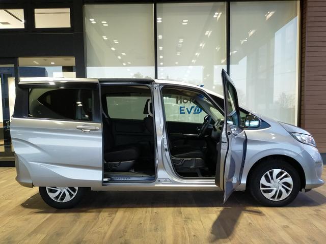 フリード+ G Bluetooth-DVD対応フルセグナビ/3モードバックカメラ/ETC/助手席側電動スライドドア/ステアリングリモコン/リモコンエンジンスターター(23枚目)