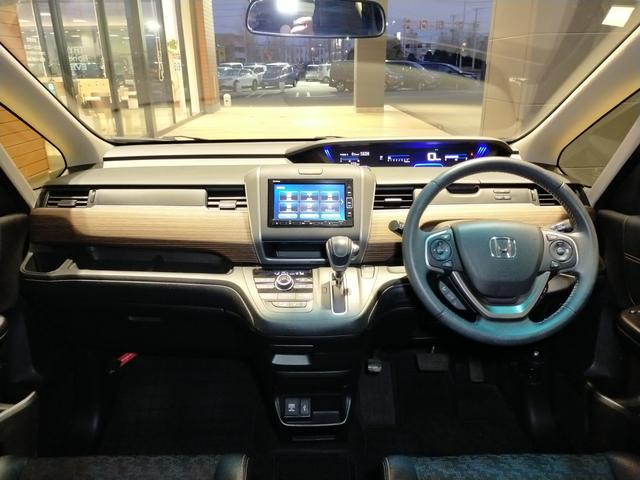 フリード+ クロスター・ホンダセンシング 5人乗り/Bluetooth対応純正ナビ/前後ドラレコ/両側電動スライドドア/サイドカーテンエアバッグ/シートヒーター(4枚目)