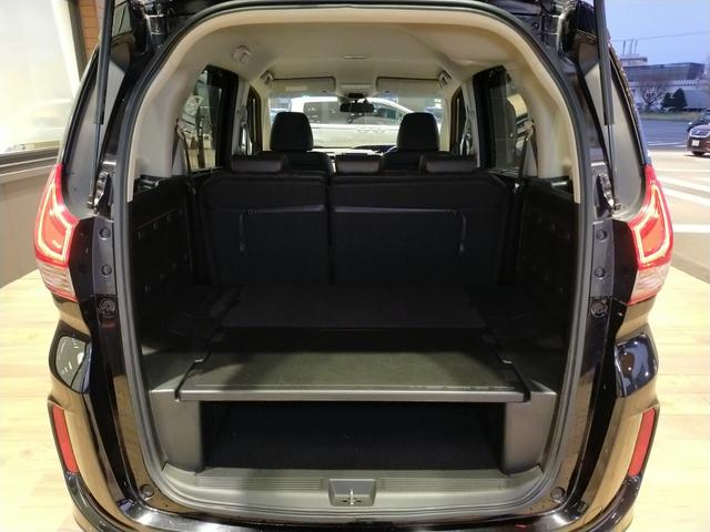 フリード+ クロスター・ホンダセンシング 5人乗り/Bluetooth対応純正ナビ/前後ドラレコ/両側電動スライドドア/サイドカーテンエアバッグ/シートヒーター(32枚目)