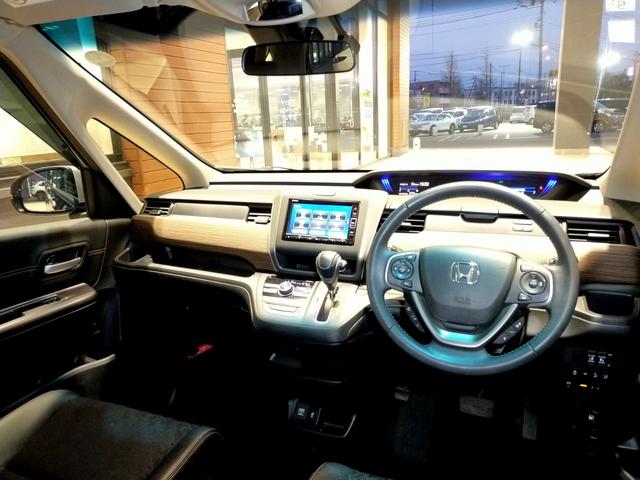 フリード+ クロスター・ホンダセンシング 5人乗り/Bluetooth対応純正ナビ/前後ドラレコ/両側電動スライドドア/サイドカーテンエアバッグ/シートヒーター(43枚目)