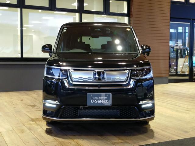 ステップワゴン スパーダプレミアムライン　Ｂｌｕｅｔｏｏｔｈ－ＤＶＤ対応純正フルセグナビ／マルチビューカメラ／ＥＴＣ／ブラインドスポットインフォ／両側電動スライドドア／オットマン付セカンドシート／前後ドライブレコーダー／夏冬タイヤセット（17枚目）