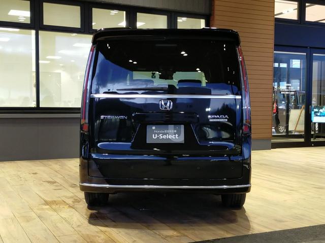 ステップワゴン スパーダプレミアムライン　Ｂｌｕｅｔｏｏｔｈ－ＤＶＤ対応純正フルセグナビ／マルチビューカメラ／ＥＴＣ／ブラインドスポットインフォ／両側電動スライドドア／オットマン付セカンドシート／前後ドライブレコーダー／夏冬タイヤセット（20枚目）