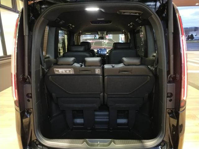 ステップワゴン スパーダプレミアムライン　Ｂｌｕｅｔｏｏｔｈ－ＤＶＤ対応純正フルセグナビ／マルチビューカメラ／ＥＴＣ／ブラインドスポットインフォ／両側電動スライドドア／オットマン付セカンドシート／前後ドライブレコーダー／夏冬タイヤセット（31枚目）