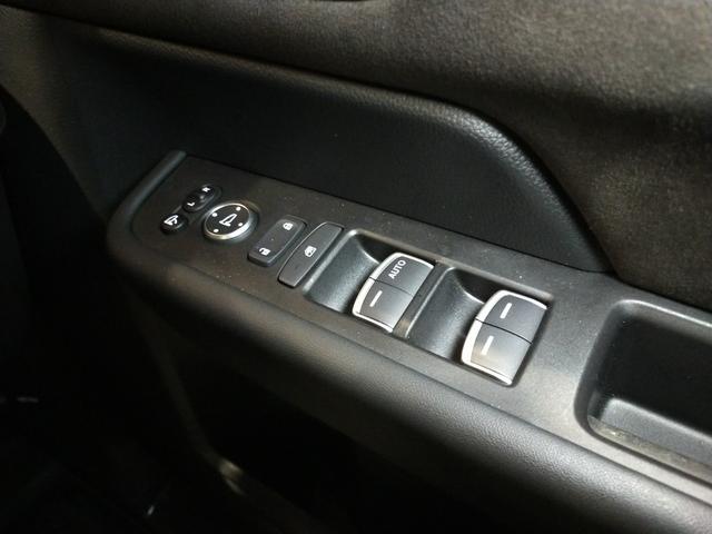 ステップワゴン スパーダプレミアムライン　Ｂｌｕｅｔｏｏｔｈ－ＤＶＤ対応純正フルセグナビ／マルチビューカメラ／ＥＴＣ／ブラインドスポットインフォ／両側電動スライドドア／オットマン付セカンドシート／前後ドライブレコーダー／夏冬タイヤセット（54枚目）