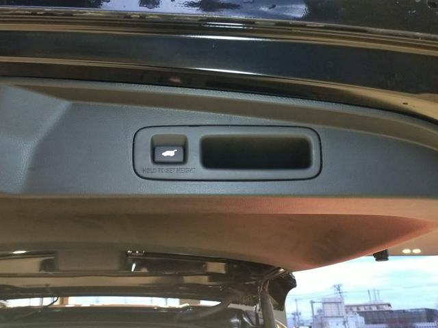 ステップワゴン スパーダプレミアムライン　Ｂｌｕｅｔｏｏｔｈ－ＤＶＤ対応純正フルセグナビ／マルチビューカメラ／ＥＴＣ／ブラインドスポットインフォ／両側電動スライドドア／オットマン付セカンドシート／前後ドライブレコーダー／夏冬タイヤセット（63枚目）