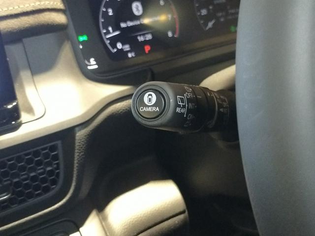 ステップワゴン スパーダプレミアムライン　Ｂｌｕｅｔｏｏｔｈ－ＤＶＤ対応純正フルセグナビ／マルチビューカメラ／ＥＴＣ／ブラインドスポットインフォ／両側電動スライドドア／オットマン付セカンドシート／前後ドライブレコーダー／夏冬タイヤセット（70枚目）