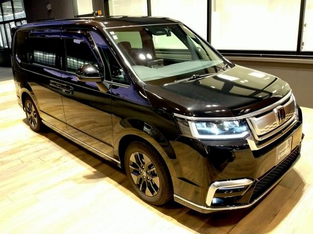 ステップワゴン スパーダプレミアムライン　Ｂｌｕｅｔｏｏｔｈ－ＤＶＤ対応純正フルセグナビ／マルチビューカメラ／ＥＴＣ／ブラインドスポットインフォ／両側電動スライドドア／オットマン付セカンドシート／前後ドライブレコーダー／夏冬タイヤセット（71枚目）