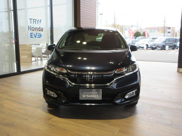 フィット １３Ｇ・Ｆパッケージコンフォートエディション　Ｂｌｕｅｔｏｏｔｈ－ＤＶＤ対応フルセグナビ／３モードバックカメラ／ＥＴＣ／ホンダセンシング／ＬＥＤヘッドライト／ステアリングリモコン／リモコンエンジンスターター／夏冬タイヤセット（18枚目）