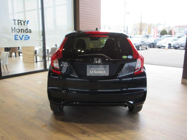 フィット １３Ｇ・Ｆパッケージコンフォートエディション　Ｂｌｕｅｔｏｏｔｈ－ＤＶＤ対応フルセグナビ／３モードバックカメラ／ＥＴＣ／ホンダセンシング／ＬＥＤヘッドライト／ステアリングリモコン／リモコンエンジンスターター／夏冬タイヤセット（21枚目）