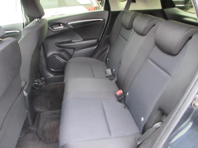 フィット １３Ｇ・Ｆパッケージコンフォートエディション　Ｂｌｕｅｔｏｏｔｈ－ＤＶＤ対応フルセグナビ／３モードバックカメラ／ＥＴＣ／ホンダセンシング／ＬＥＤヘッドライト／ステアリングリモコン／リモコンエンジンスターター／夏冬タイヤセット（30枚目）