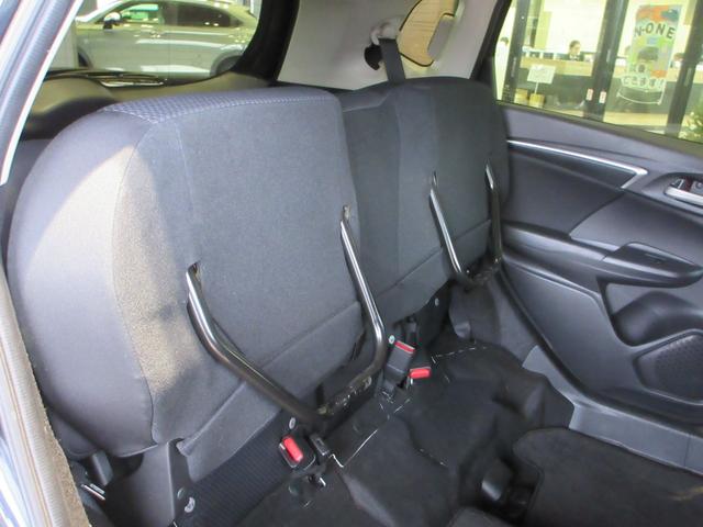 フィット １３Ｇ・Ｆパッケージコンフォートエディション　Ｂｌｕｅｔｏｏｔｈ－ＤＶＤ対応フルセグナビ／３モードバックカメラ／ＥＴＣ／ホンダセンシング／ＬＥＤヘッドライト／ステアリングリモコン／リモコンエンジンスターター／夏冬タイヤセット（32枚目）