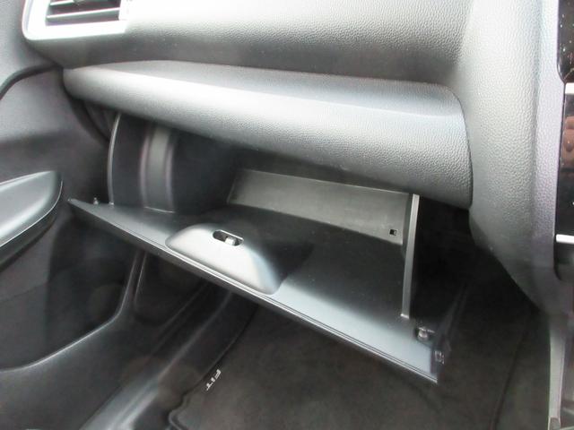 フィット １３Ｇ・Ｆパッケージコンフォートエディション　Ｂｌｕｅｔｏｏｔｈ－ＤＶＤ対応フルセグナビ／３モードバックカメラ／ＥＴＣ／ホンダセンシング／ＬＥＤヘッドライト／ステアリングリモコン／リモコンエンジンスターター／夏冬タイヤセット（56枚目）