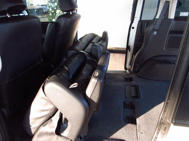 ステップワゴン ＧＬパッケージ　Ｂｌｕｅｔｏｏｔｈ対応ワンセグディスプレイオーディオ／両側電動スライドドア／リヤクーラー／フロントガラスヒーター／夏冬タイヤセット（35枚目）