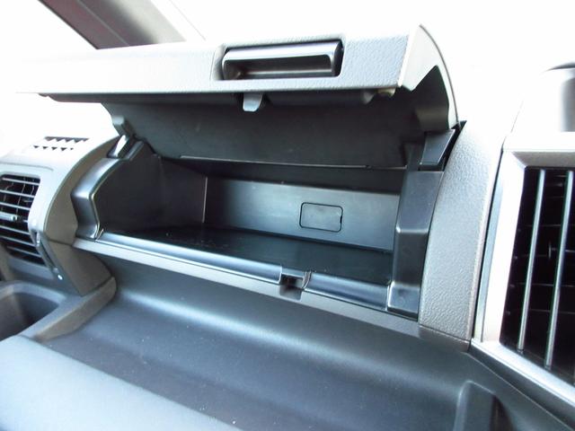 ステップワゴン ＧＬパッケージ　Ｂｌｕｅｔｏｏｔｈ対応ワンセグディスプレイオーディオ／両側電動スライドドア／リヤクーラー／フロントガラスヒーター／夏冬タイヤセット（50枚目）