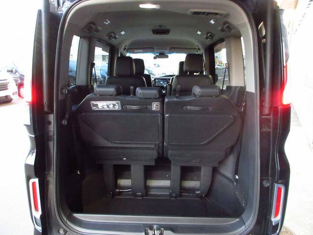 ステップワゴンスパーダ スパーダ・クールスピリットホンダセンシング　Ｂｌｕｅｔｏｏｔｈ－ＤＶＤ対応フルセグナビ／３モードバックカメラ／ＥＴＣ２．０／ホンダセンシング／ＬＥＤヘッドライト／両側電動スライドドア／前後ドライブレコーダー／リモコンエンジンスターター（15枚目）