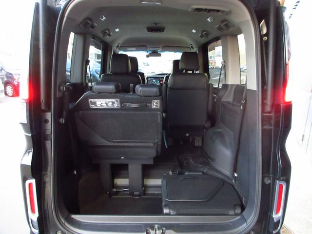 ステップワゴンスパーダ スパーダ・クールスピリットホンダセンシング　Ｂｌｕｅｔｏｏｔｈ－ＤＶＤ対応フルセグナビ／３モードバックカメラ／ＥＴＣ２．０／ホンダセンシング／ＬＥＤヘッドライト／両側電動スライドドア／前後ドライブレコーダー／リモコンエンジンスターター（16枚目）