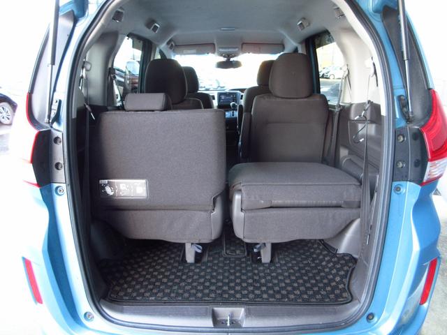 フリード Ｇ　純正ワンセグディスプレイオーディオ／３モードバックカメラ／ＥＴＣ／助手席側電動スライドドア／ステアリングリモコン／夏冬タイヤセット（18枚目）