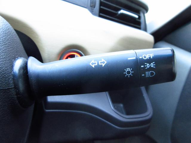 フリード Ｇ　純正ワンセグディスプレイオーディオ／３モードバックカメラ／ＥＴＣ／助手席側電動スライドドア／ステアリングリモコン／夏冬タイヤセット（28枚目）