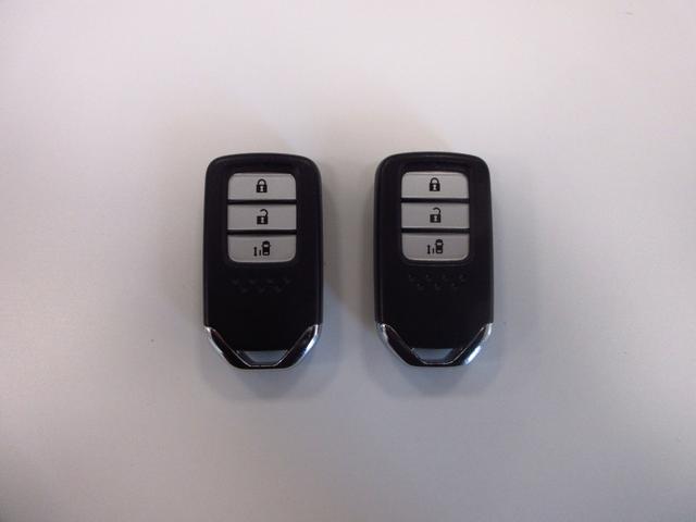 フリード Ｇ　純正ワンセグディスプレイオーディオ／３モードバックカメラ／ＥＴＣ／助手席側電動スライドドア／ステアリングリモコン／夏冬タイヤセット（67枚目）