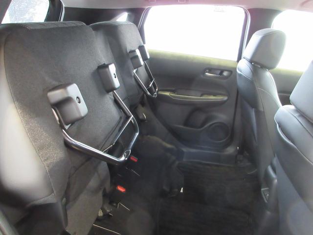 フィット e:HEVホーム Bluetooth-フルセグ機能ナビ/バックカメラ/前後ドライブレコーダー/ホンダセンシング/ワンオーナー/LEDライト/クルーズコントロール/衝突被害軽減ブレーキ(15枚目)