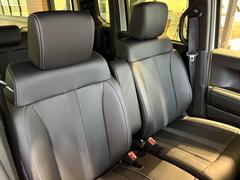 ■内装■車内は黒を基調としていますので落ち着いた雰囲気を味わうことができます。 6
