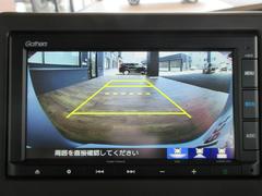 ■バックカメラ付■ガイドラインもついていて車庫入れも楽々です！トランク下部分の死角もカバーしてくれるので運転も安心です♪ 3