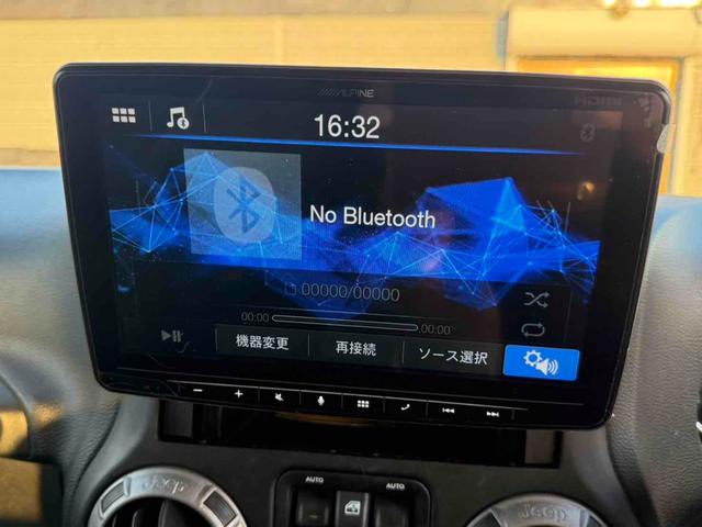 ジープ・ラングラーアンリミテッド スポーツ　４ＷＤ　オートクルーズコントロール　ＡＴ　盗難防止システム　Ｂｌｕｅｔｏｏｔｈ　ＡＢＳ　エアコン　パワーウィンドウ（5枚目）