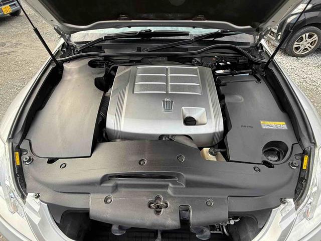 TOYOTA CROWN ROYAL SALOON I-FOUR NAVI PACKAGE