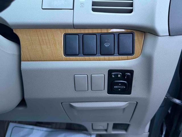 エスティマ 2.4アエラス Gエディション 4WD ETC バックカメラ ナビ 両側電動スライドドア HID スマートキー 電動格納ミラー 3列シート CVT アルミホイール 盗難防止システム 衝突安全ボディ ABS エアコン(6枚目)