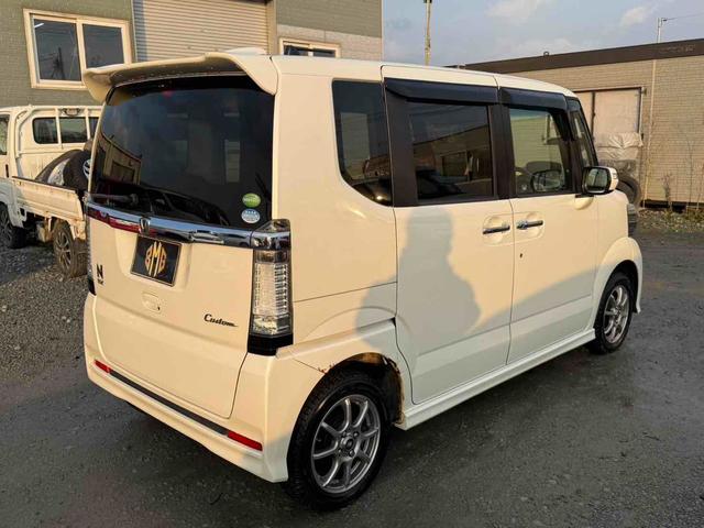 Ｎ－ＢＯＸカスタム Ｇ・Ｌパッケージ　４ＷＤ　ドライブレコーダー　両側スライド・片側電動　ナビ　ＴＶ　オートライト　ＨＩＤ　スマートキー　アイドリングストップ　ベンチシート　ＣＶＴ　盗難防止システム　ＡＢＳ　ＥＳＣ　アルミホイール（15枚目）
