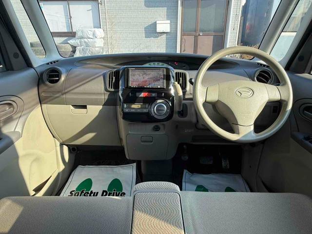 タント Ｘ　４ＷＤ　スライドドア　ナビ　ＴＶ　スマートキー　ベンチシート　ＡＴ　盗難防止システム　ＡＢＳ　アルミホイール　衝突安全ボディ　エアコン　パワーステアリング　パワーウィンドウ（2枚目）