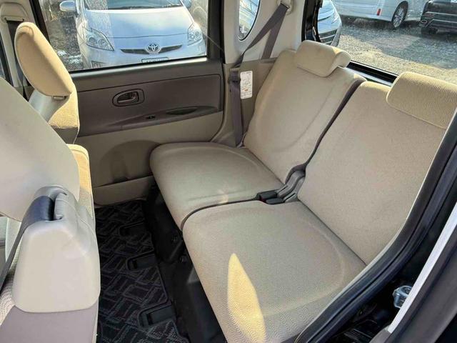 タント Ｘ　４ＷＤ　スライドドア　ナビ　ＴＶ　スマートキー　ベンチシート　ＡＴ　盗難防止システム　ＡＢＳ　アルミホイール　衝突安全ボディ　エアコン　パワーステアリング　パワーウィンドウ（10枚目）