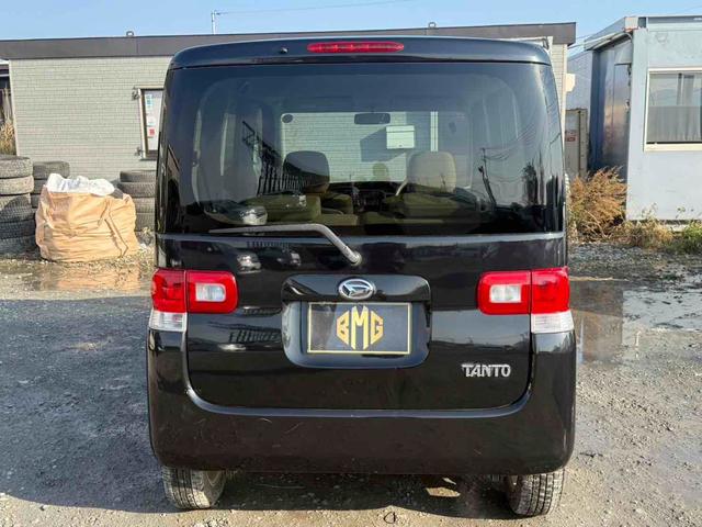 タント Ｘ　４ＷＤ　スライドドア　ナビ　ＴＶ　スマートキー　ベンチシート　ＡＴ　盗難防止システム　ＡＢＳ　アルミホイール　衝突安全ボディ　エアコン　パワーステアリング　パワーウィンドウ（16枚目）