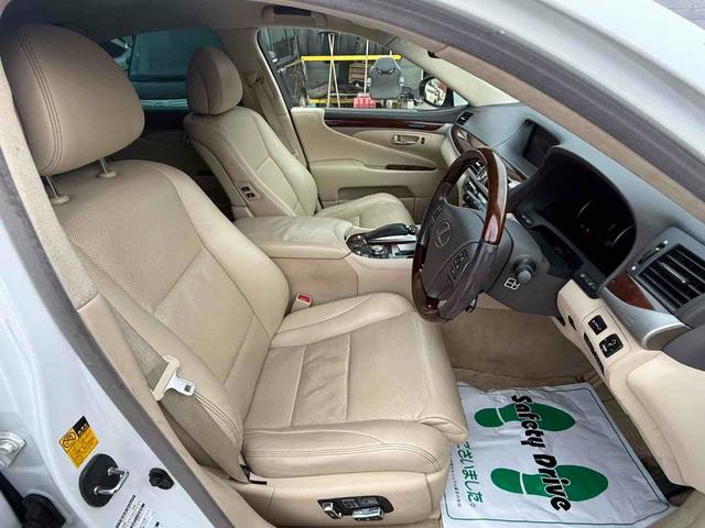 LS LS600h バージョンC Iパッケージ 4WD ドライブレコーダー クリアランスソナー オートクルーズコントロール バックカメラ ナビ TV アルミホイール オートマチックハイビーム ヘッドライトウォッシャー CVT シートヒーター(10枚目)