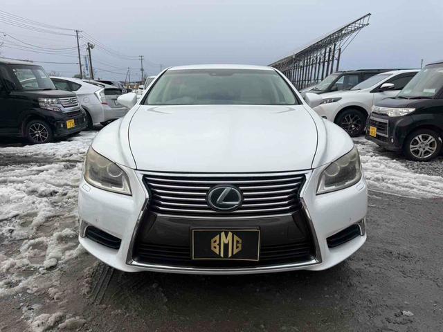 LS LS600h バージョンC Iパッケージ 4WD ドライブレコーダー クリアランスソナー オートクルーズコントロール バックカメラ ナビ TV アルミホイール オートマチックハイビーム ヘッドライトウォッシャー CVT シートヒーター(12枚目)