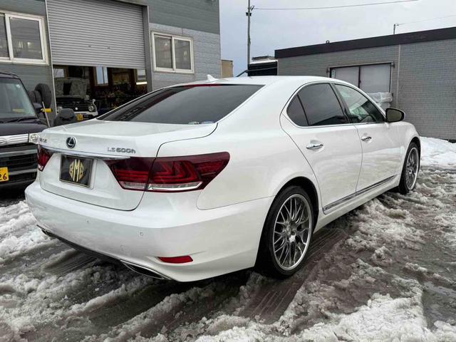 LS LS600h バージョンC Iパッケージ 4WD ドライブレコーダー クリアランスソナー オートクルーズコントロール バックカメラ ナビ TV アルミホイール オートマチックハイビーム ヘッドライトウォッシャー CVT シートヒーター(17枚目)