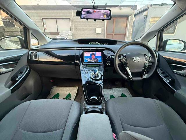 プリウス S ETC ナビ TV アルミホイール オートライト CVT スマートキー 電動格納ミラー 盗難防止システム Bluetooth 衝突安全ボディ ABS ESC エアコン パワーステアリング(2枚目)