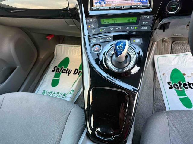 プリウス S ETC ナビ TV アルミホイール オートライト CVT スマートキー 電動格納ミラー 盗難防止システム Bluetooth 衝突安全ボディ ABS ESC エアコン パワーステアリング(6枚目)