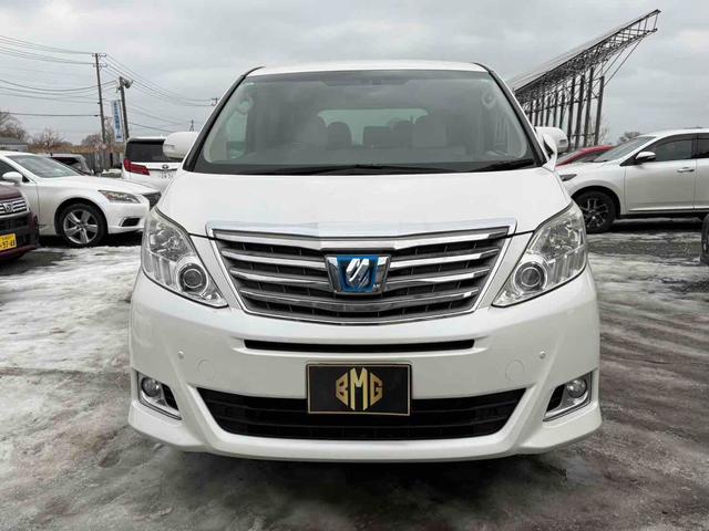 アルファードハイブリッド Ｇ　４ＷＤ　バックカメラ　ナビ　ＴＶ　クリアランスソナー　オートクルーズコントロール　両側電動スライドドア　ＨＩＤ　スマートキー　電動格納ミラー　３列シート　パワーシート　ＣＶＴ　アルミホイール（14枚目）