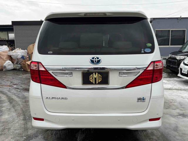 アルファードハイブリッド Ｇ　４ＷＤ　バックカメラ　ナビ　ＴＶ　クリアランスソナー　オートクルーズコントロール　両側電動スライドドア　ＨＩＤ　スマートキー　電動格納ミラー　３列シート　パワーシート　ＣＶＴ　アルミホイール（19枚目）