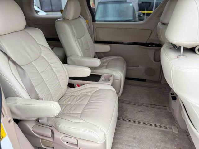 アルファードハイブリッド Ｇ　４ＷＤ　バックカメラ　ナビ　ＴＶ　クリアランスソナー　オートクルーズコントロール　両側電動スライドドア　ＨＩＤ　スマートキー　電動格納ミラー　３列シート　パワーシート　ＣＶＴ　アルミホイール（25枚目）