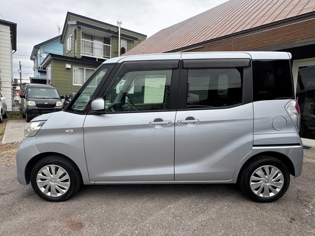 デイズルークス Ｘ　純正ナビ　全周囲カメラ　電動ドア　シートヒーター　寒冷地仕様　禁煙車　サーキュレーター　スマートキー　オートエアコン　Ｂｌｕｅｔｏｏｔｈ　フルセグ　１４インチＡＷ　アイドリングストップ（11枚目）