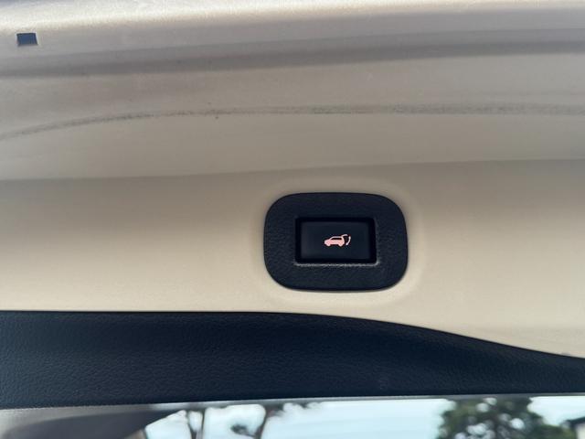 エクストレイル 20X ワンオーナー 全方位カメラ 全席ヒートシーター ドラレコ ステアリングスイッチ オートヒーター 電動パワーバックドア ミラーウィンカー スタートボタン LEDヘッド フォグランプ 社外タイヤ(21枚目)