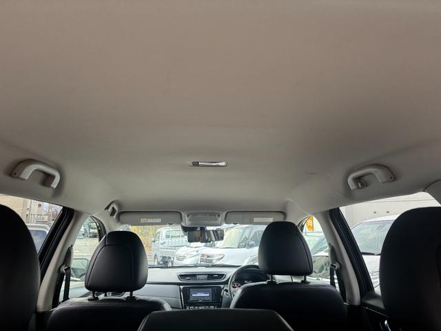 エクストレイル 20X ワンオーナー 全方位カメラ 全席ヒートシーター ドラレコ ステアリングスイッチ オートヒーター 電動パワーバックドア ミラーウィンカー スタートボタン LEDヘッド フォグランプ 社外タイヤ(30枚目)