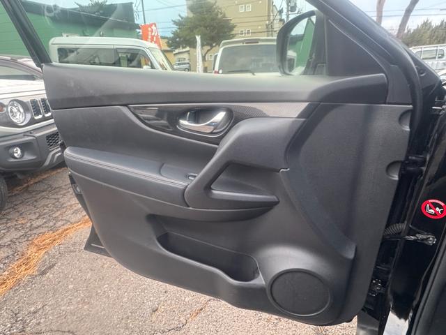 エクストレイル 20X ワンオーナー 全方位カメラ 全席ヒートシーター ドラレコ ステアリングスイッチ オートヒーター 電動パワーバックドア ミラーウィンカー スタートボタン LEDヘッド フォグランプ 社外タイヤ(32枚目)