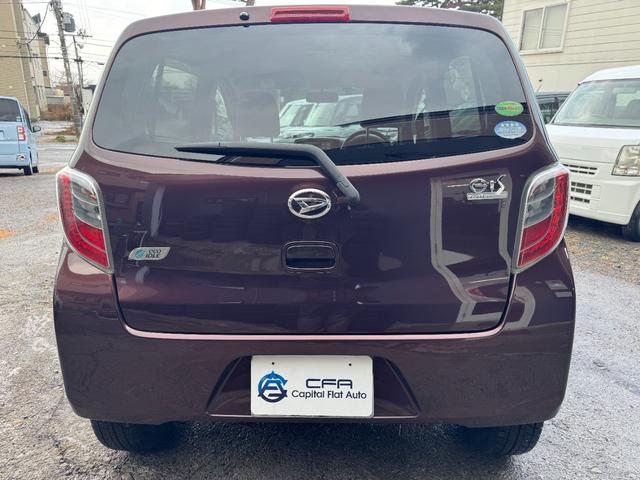 ミライース Ｘｆ　メモリアルエディション　４ＷＤ　ワンオーナー　　アイドリングストップ　マニュアルエアコン　スタットレス　社外タイヤ（8枚目）