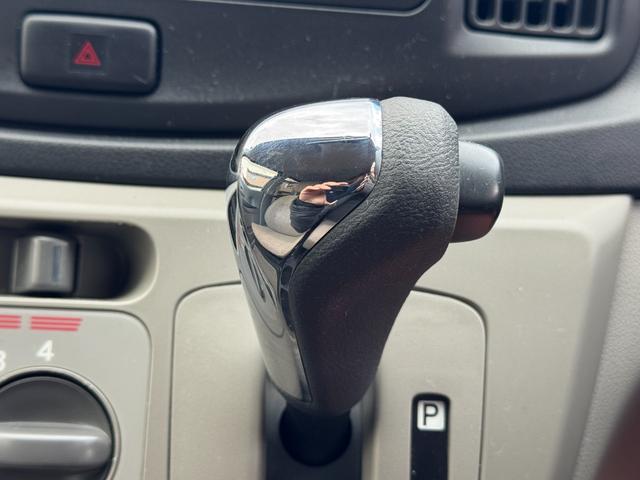 ミライース Ｘｆ　メモリアルエディション　４ＷＤ　ワンオーナー　　アイドリングストップ　マニュアルエアコン　スタットレス　社外タイヤ（11枚目）